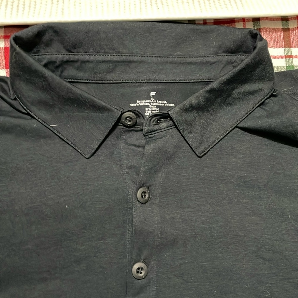 Men’s fabletic 24/7 polo shirt.